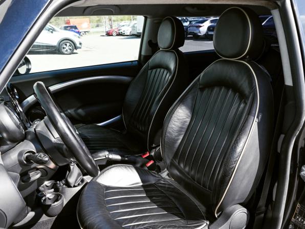 Mini Hatch II (R56) с пробегом 2006 года, цена 752 700 рублей, 230794 км, хэтчбек, Автокод Объявления