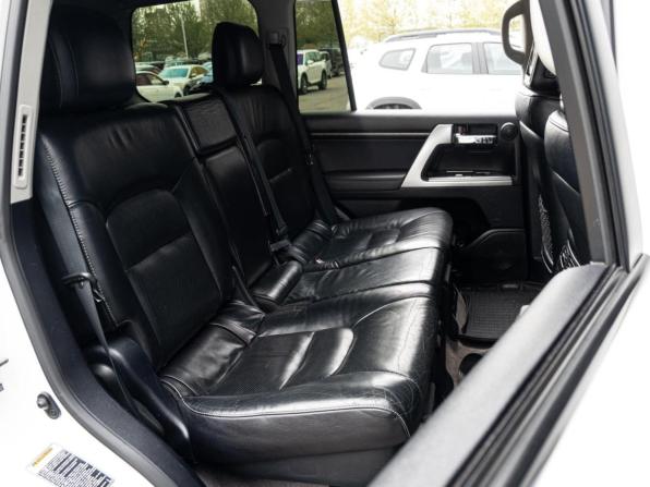 Toyota Land Cruiser 200 Series Рестайлинг 1 с пробегом 2012 года, цена 3 450 000 рублей, 262016 км, внедорожник, Автокод Объявления