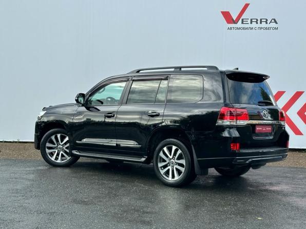 Toyota Land Cruiser 200 Series Рестайлинг 2 с пробегом 2016 года, цена 5 400 000 рублей, 254007 км, внедорожник, Автокод Объявления