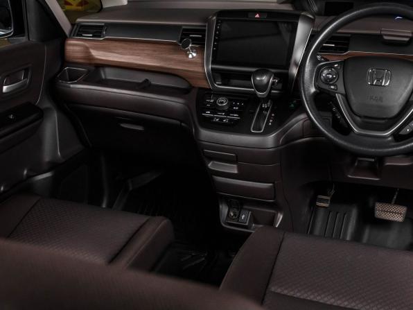 Honda Freed II Рестайлинг с пробегом 2020 года, цена 1 899 000 рублей, 39699 км, компактвэн, Автокод Объявления