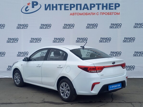 Kia Rio IV с пробегом 2018 года, цена 849 400 рублей, 118500 км, седан, Автокод Объявления