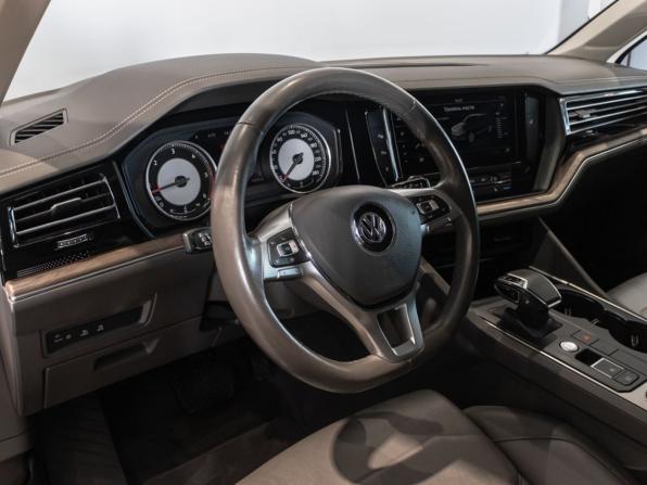 Volkswagen Touareg III с пробегом 2020 года, цена 6 130 300 рублей, 79250 км, внедорожник, Автокод Объявления