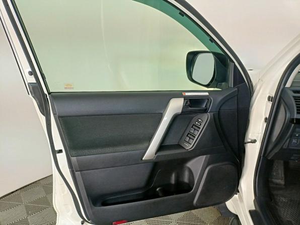 Toyota Land Cruiser Prado 150 Series Рестайлинг 3 с пробегом 2020 года, цена 5 775 000 рублей, 124000 км, внедорожник, Автокод Объявления