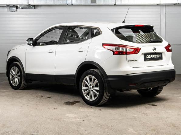 Nissan Qashqai II с пробегом 2016 года, цена 1 599 000 рублей, 40605 км, внедорожник, Автокод Объявления