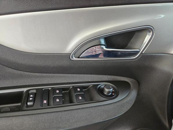 Opel Mokka I с пробегом 2014 года, цена 1 150 000 рублей, 108000 км, внедорожник, Автокод Объявления