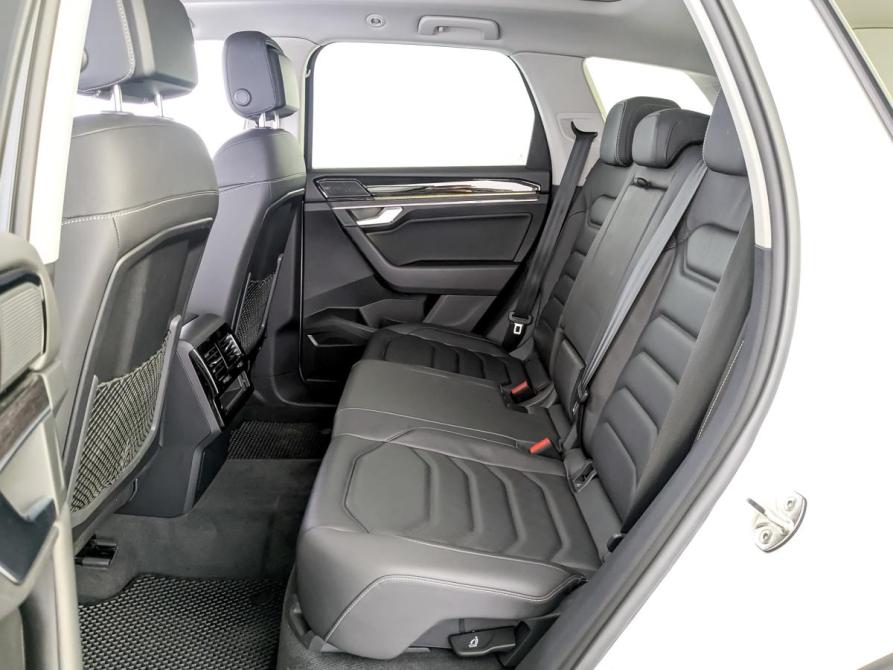 Volkswagen Touareg III Москва  - изображение 12