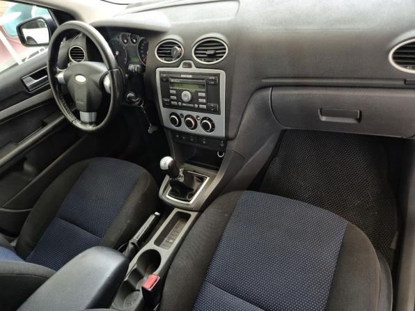 Ford Focus II с пробегом 2005 года, цена 299 000 рублей, 246642 км, седан, Автокод Объявления