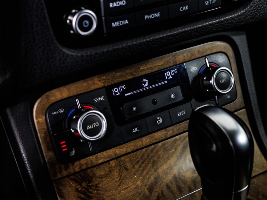 Volkswagen Touareg II Москва  - изображение 17