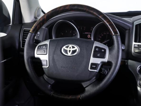 Toyota Land Cruiser 200 Series Рестайлинг 1 с пробегом 2012 года, цена 3 480 000 рублей, 182701 км, внедорожник, Автокод Объявления