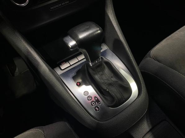 Volkswagen Golf VI с пробегом 2009 года, цена 760 000 рублей, 269494 км, хэтчбек, Автокод Объявления