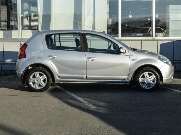 Renault Sandero I с пробегом 2012 года, цена 660 000 рублей, 123995 км, хэтчбек, Автокод Объявления