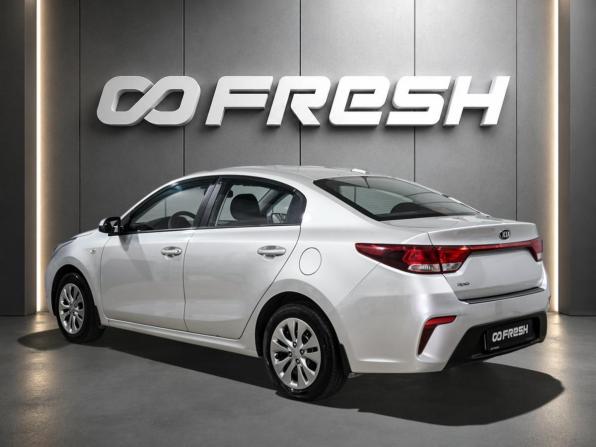 Kia Rio IV с пробегом 2018 года, цена 1 060 000 рублей, 156971 км, седан, Автокод Объявления