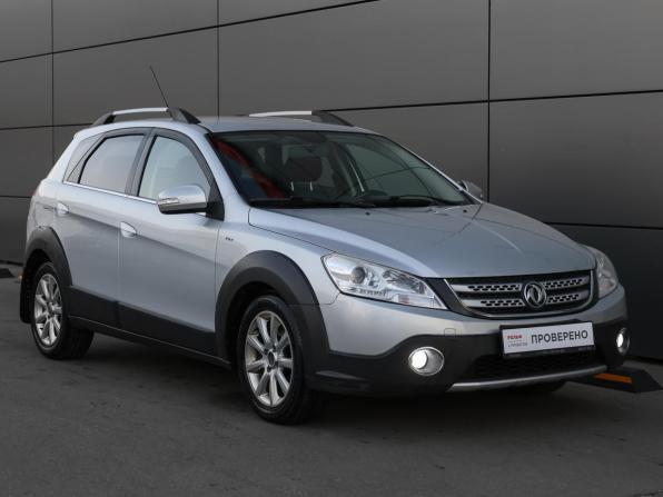 Dongfeng H30 Cross с пробегом 2015 года, цена 698 000 рублей, 130687 км, хэтчбек, Автокод Объявления