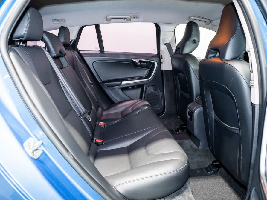 Volvo V60 I Рестайлинг Чита  - изображение 5
