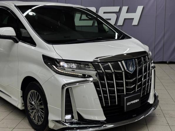 Toyota Alphard III Рестайлинг с пробегом 2021 года, цена 5 999 000 рублей, 25000 км, минивэн, Автокод Объявления