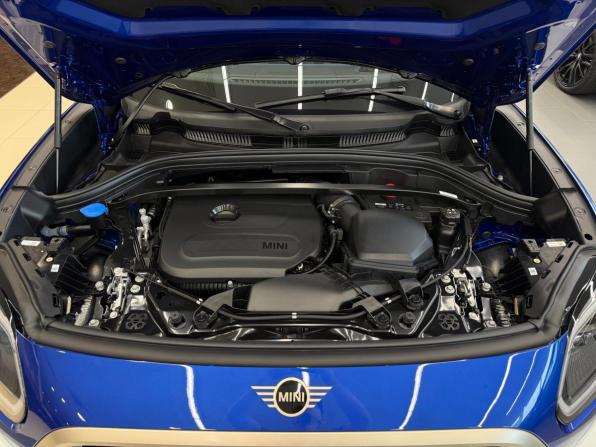 Mini Countryman III с пробегом 2024 года, цена 5 490 000 рублей, 8101 км, внедорожник, Автокод Объявления