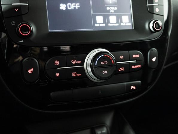 Kia Soul II Рестайлинг с пробегом 2018 года, цена 1 649 700 рублей, 96947 км, хэтчбек, Автокод Объявления