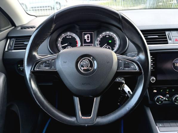 Skoda Octavia III (A7) Рестайлинг с пробегом 2018 года, цена 1 800 000 рублей, 141708 км, лифтбек, Автокод Объявления