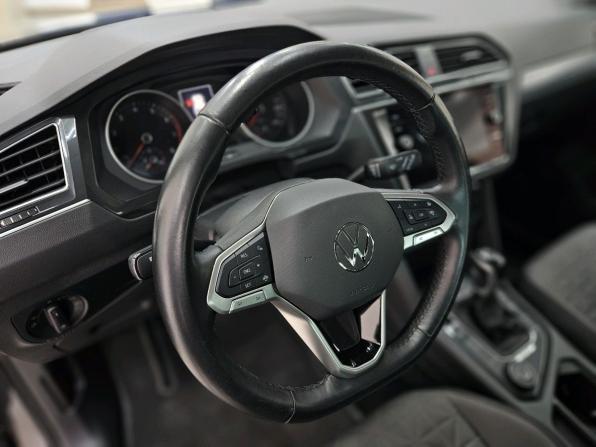 Volkswagen Tiguan II Рестайлинг с пробегом 2021 года, цена 3 520 000 рублей, 51392 км, внедорожник, Автокод Объявления
