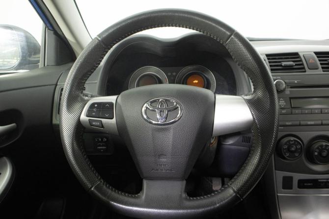 Toyota Corolla X (E140 E150) Рестайлинг с пробегом 2013 года, цена 1 179 000 рублей, 82123 км, седан, Автокод Объявления