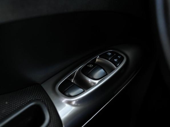 Nissan Juke I с пробегом 2013 года, цена 920 000 рублей, 196662 км, внедорожник, Автокод Объявления
