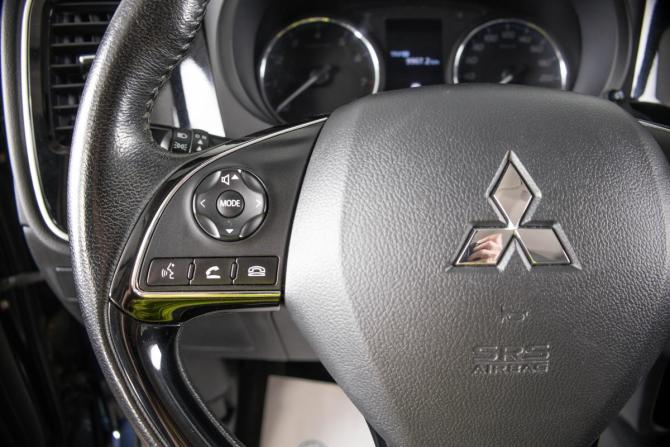 Mitsubishi Outlander III Рестайлинг 3 с пробегом 2019 года, цена 1 999 000 рублей, 161477 км, внедорожник, Автокод Объявления