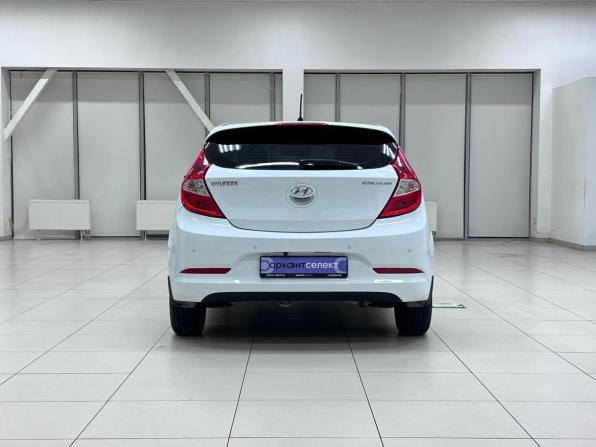 Hyundai Solaris I Рестайлинг с пробегом 2015 года, цена 1 120 000 рублей, 97970 км, хэтчбек, Автокод Объявления
