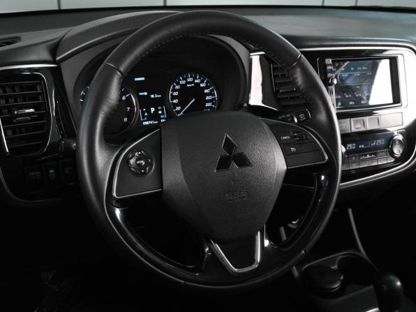 Mitsubishi Outlander III Рестайлинг 2 с пробегом 2016 года, цена 1 789 000 рублей, 98741 км, внедорожник, Автокод Объявления