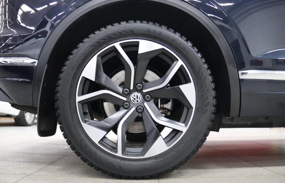 Volkswagen Touareg III Сургут  - изображение 30