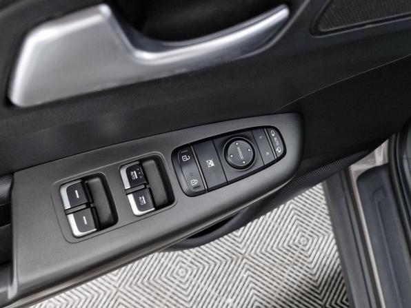 Kia Sportage IV Рестайлинг с пробегом 2021 года, цена 2 267 000 рублей, 108694 км, внедорожник, Автокод Объявления