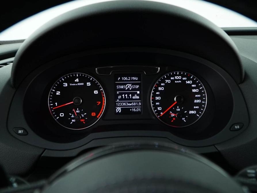 Audi Q3 I (8U) Рестайлинг Москва  - изображение 22