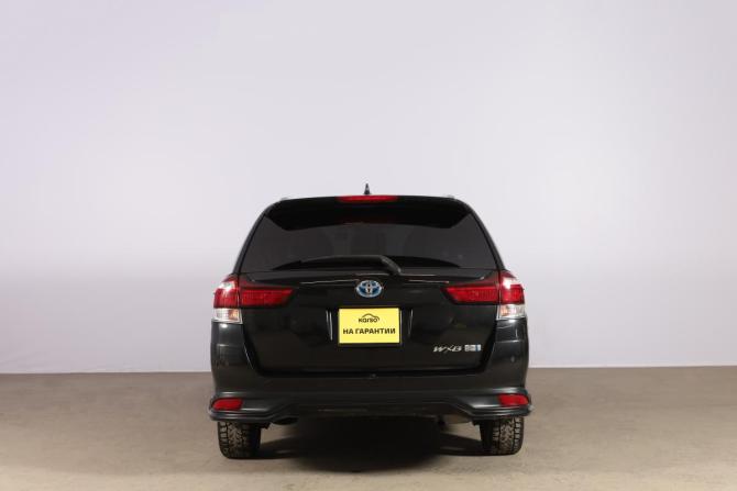 Toyota Corolla XI (E160 E170) Рестайлинг 2 с пробегом 2018 года, цена 1 749 000 рублей, 126984 км, универсал, Автокод Объявления