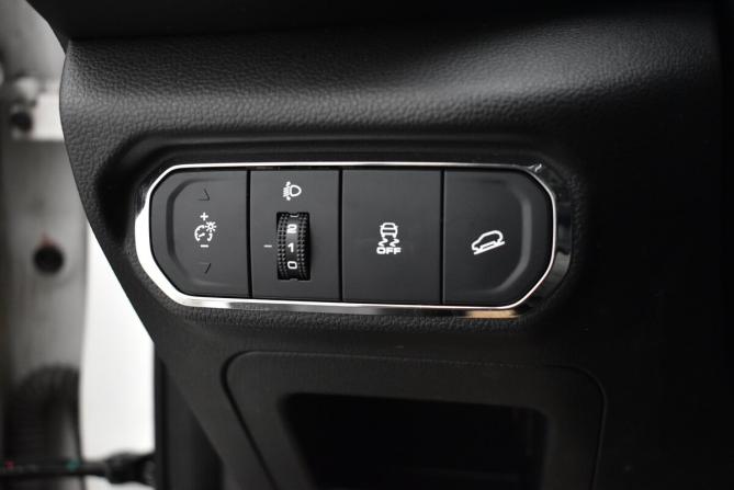 Haval Jolion I с пробегом 2023 года, цена 1 820 000 рублей, 44860 км, внедорожник, Автокод Объявления