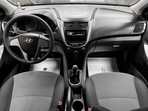 Hyundai Solaris I с пробегом 2013 года, цена 690 000 рублей, 174422 км, седан, Автокод Объявления