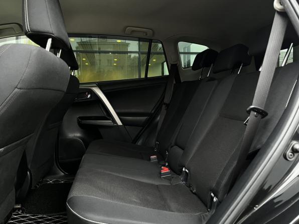 Toyota RAV4 IV (XA40) Рестайлинг с пробегом 2016 года, цена 2 190 000 рублей, 173220 км, внедорожник, Автокод Объявления