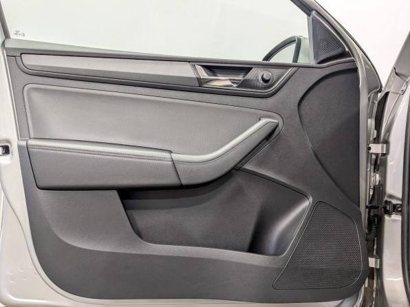 Skoda Rapid II с пробегом 2022 года, цена 1 790 000 рублей, 30252 км, лифтбек, Автокод Объявления