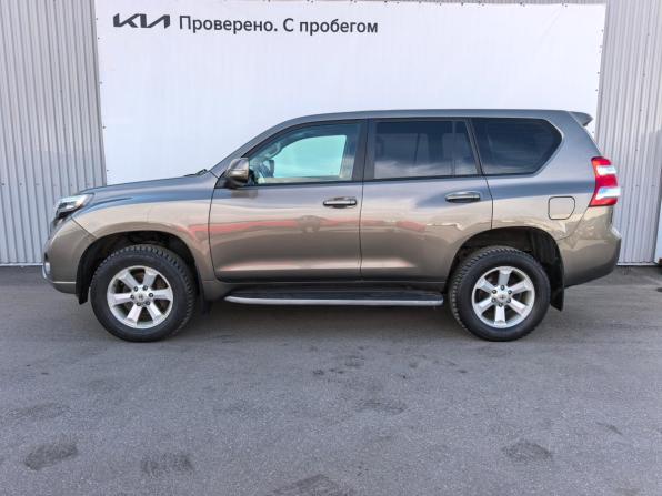 Toyota Land Cruiser Prado 150 Series Рестайлинг 1 с пробегом 2014 года, цена 2 750 000 рублей, 298000 км, внедорожник, Автокод Объявления