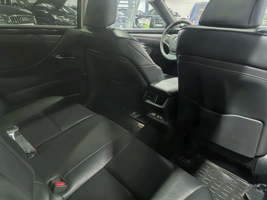 Lexus ES VII Санкт-Петербург  - изображение 21