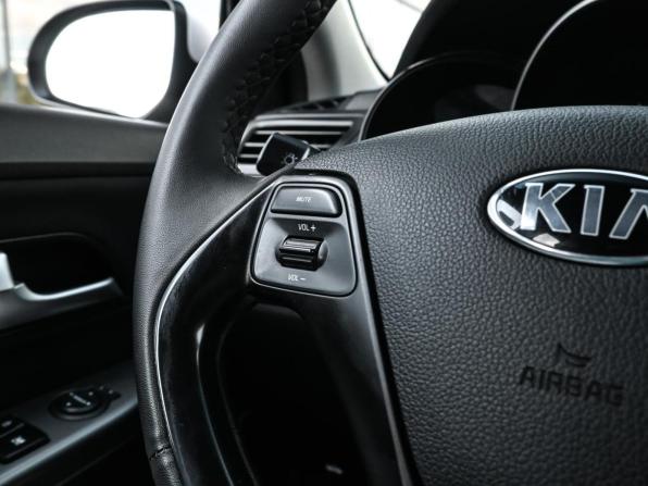 Kia Rio III Рестайлинг с пробегом 2015 года, цена 1 049 000 рублей, 113439 км, седан, Автокод Объявления