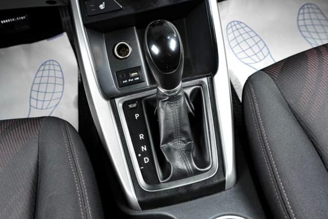 Hyundai Elantra V (MD) Рестайлинг с пробегом 2015 года, цена 959 000 рублей, 282000 км, седан, Автокод Объявления