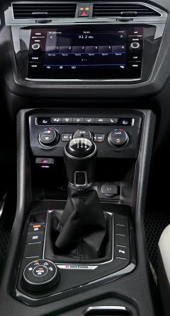 Volkswagen Tiguan II с пробегом 2019 года, цена 2 189 000 рублей, 137811 км, внедорожник, Автокод Объявления