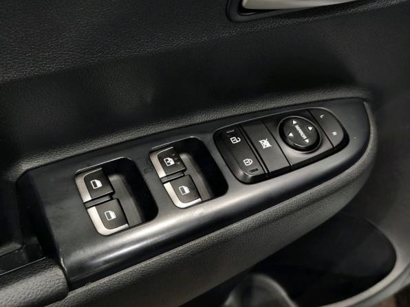 Kia Rio IV с пробегом 2018 года, цена 1 260 000 рублей, 124100 км, седан, Автокод Объявления