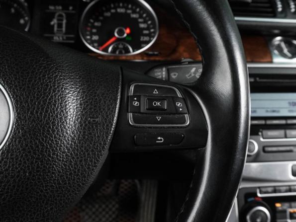 Volkswagen Passat B7 с пробегом 2011 года, цена 1 391 000 рублей, 213581 км, седан, Автокод Объявления