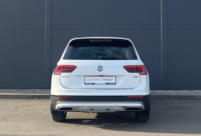Volkswagen Tiguan II с пробегом 2019 года, цена 2 790 000 рублей, 84317 км, внедорожник, Автокод Объявления