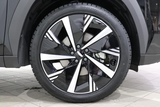 Geely Atlas II с пробегом 2024 года, цена 3 045 000 рублей, 20043 км, внедорожник, Автокод Объявления
