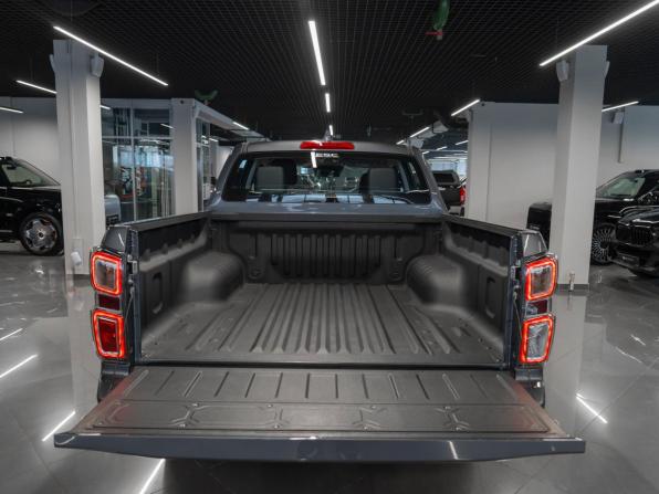 Isuzu D-Max III с пробегом 2025 года, цена 5 050 000 рублей, 158 км, пикап, Автокод Объявления