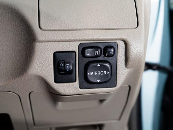 Toyota Belta I с пробегом 2009 года, цена 725 000 рублей, 30203 км, седан, Автокод Объявления