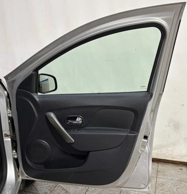 Renault Logan II Санкт-Петербург  - изображение 18