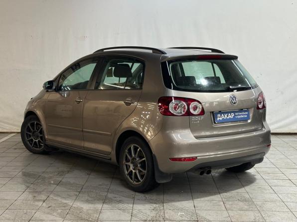 Volkswagen Golf Plus II с пробегом 2012 года, цена 650 000 рублей, 230000 км, хэтчбек, Автокод Объявления