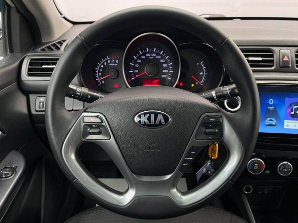 Kia Rio III Рестайлинг с пробегом 2016 года, цена 825 000 рублей, 142628 км, седан, Автокод Объявления